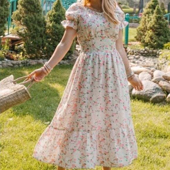 COPY - Ivy City Co Bethany Dress - Picture 1 of 10